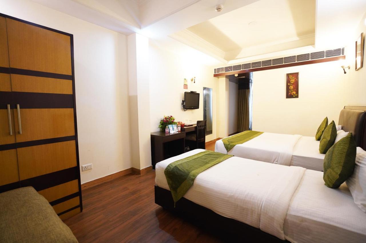 Airport Hotel Grand, New Delhi Nova Deli Exterior foto