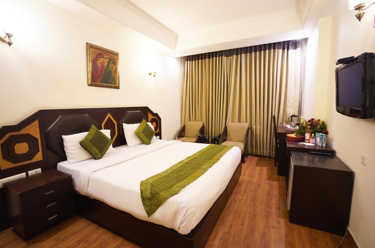 Airport Hotel Grand, New Delhi Nova Deli Exterior foto