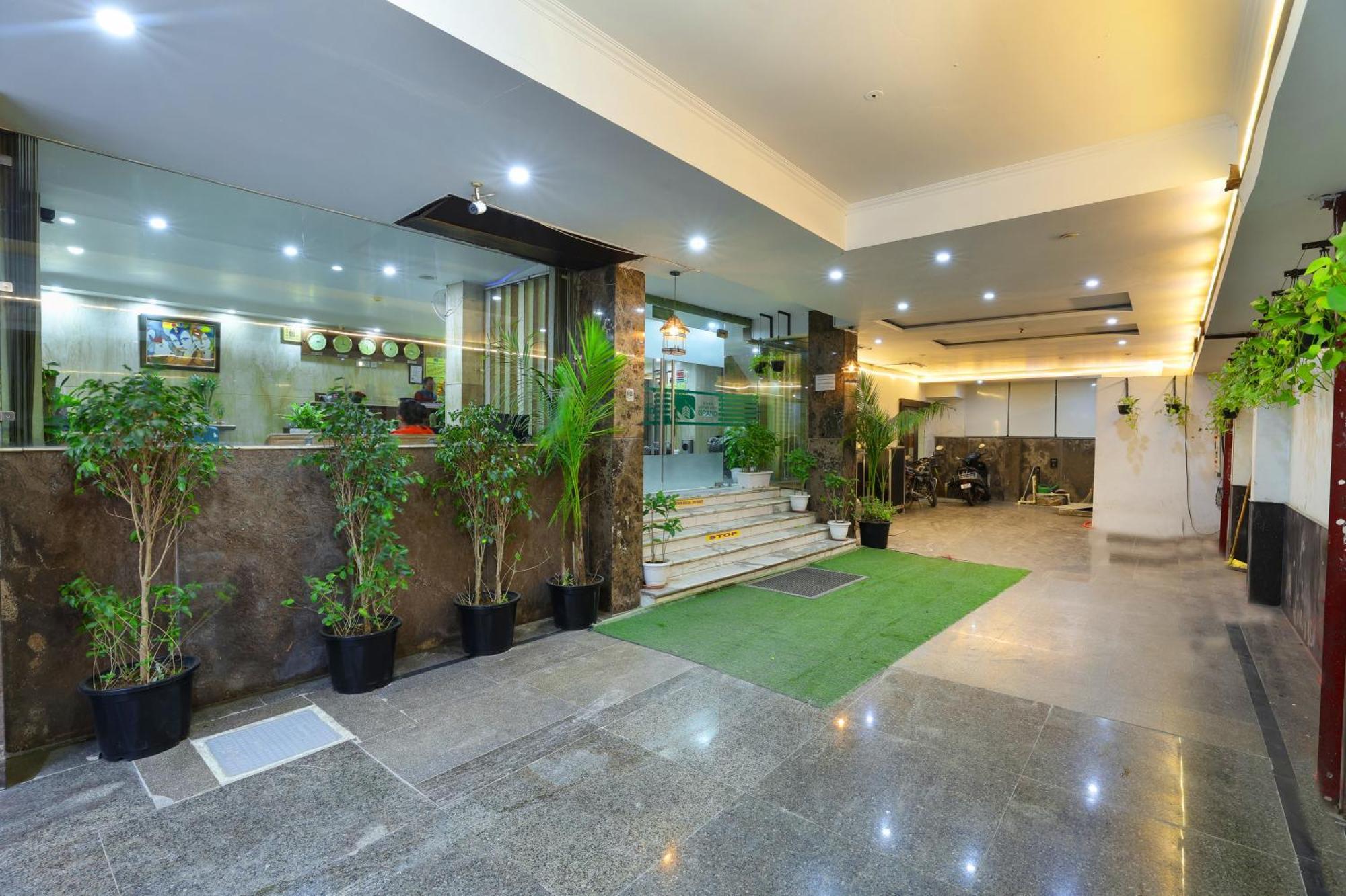 Airport Hotel Grand, New Delhi Nova Deli Exterior foto