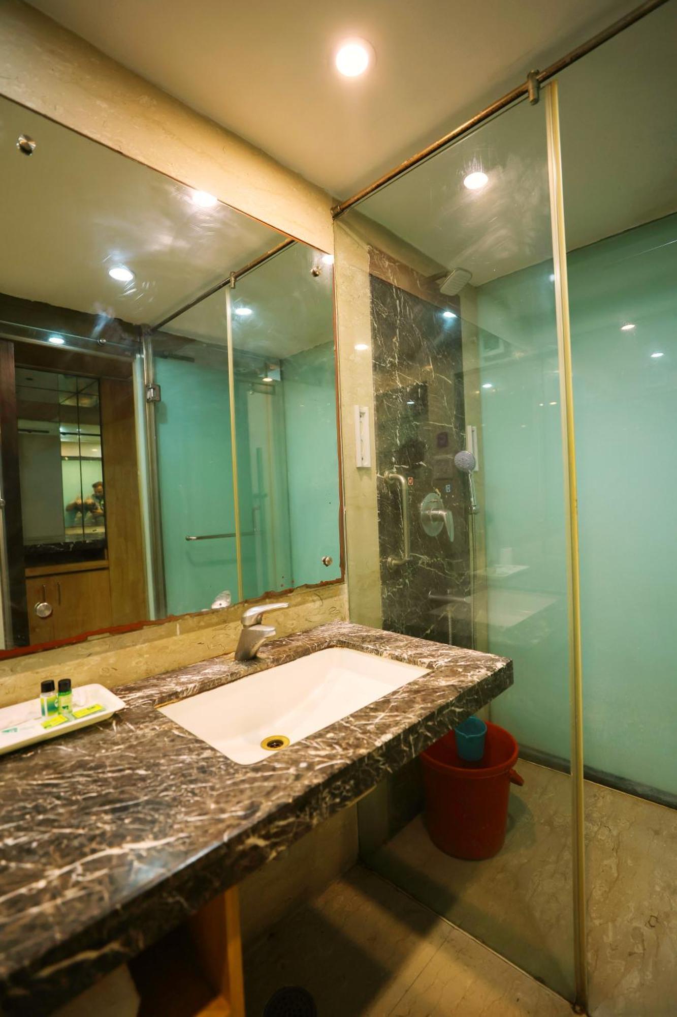 Airport Hotel Grand, New Delhi Nova Deli Exterior foto