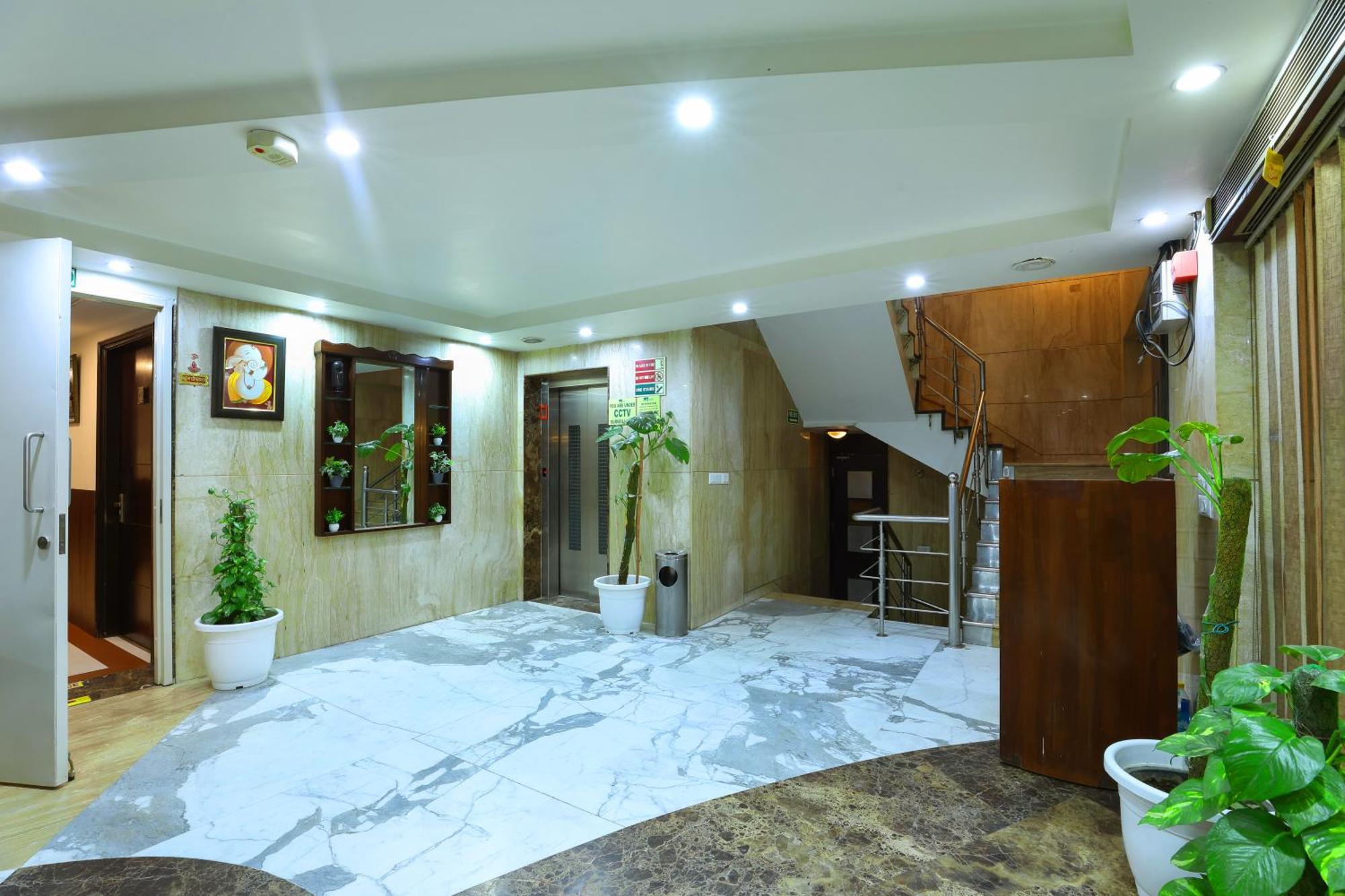 Airport Hotel Grand, New Delhi Nova Deli Exterior foto