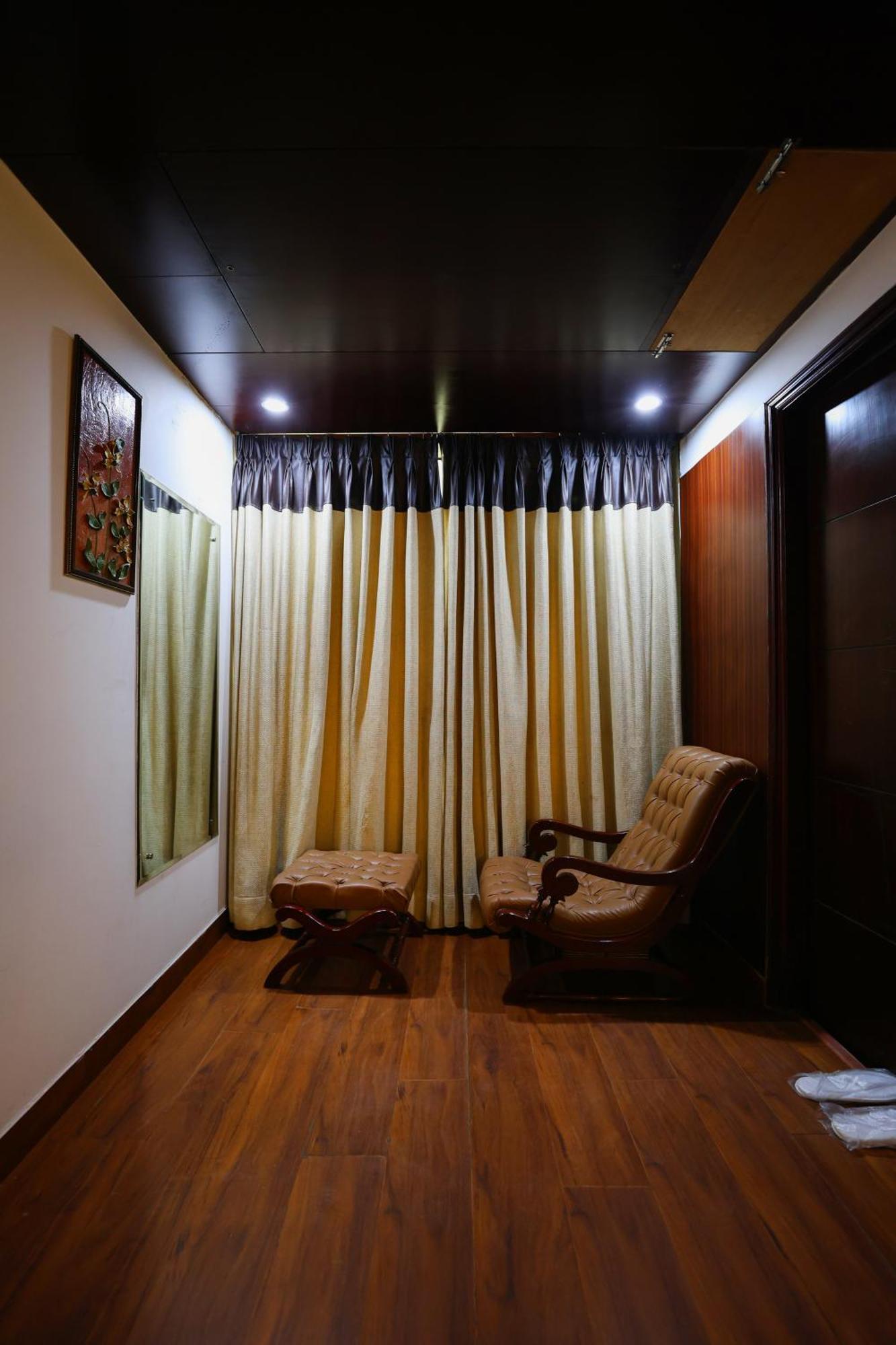 Airport Hotel Grand, New Delhi Nova Deli Exterior foto