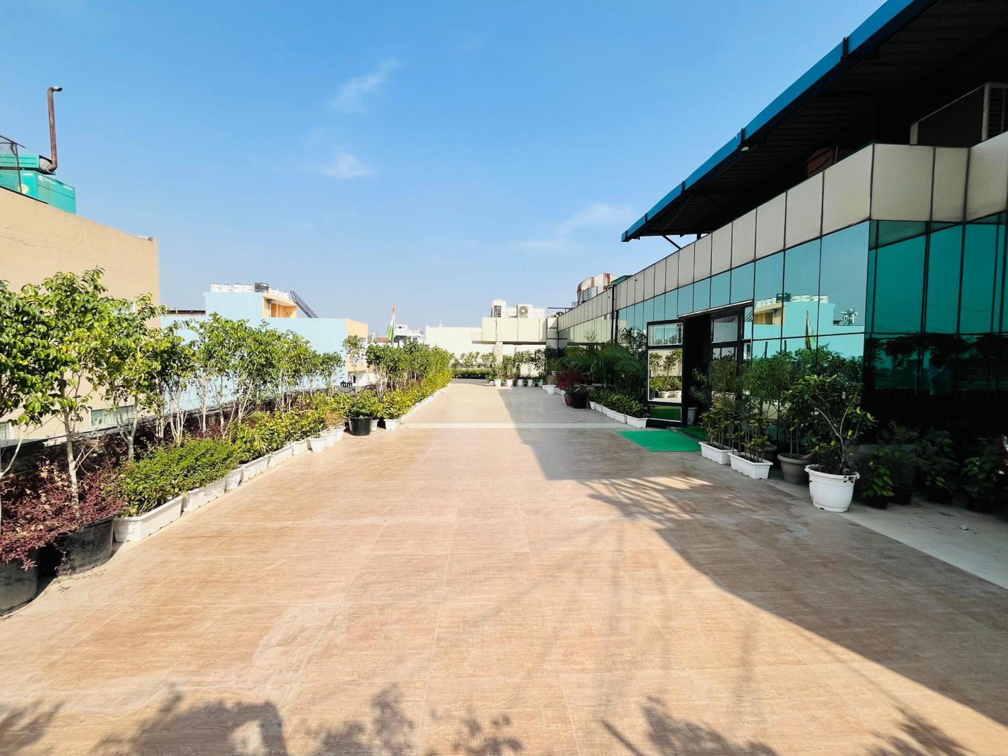 Airport Hotel Grand, New Delhi Nova Deli Exterior foto