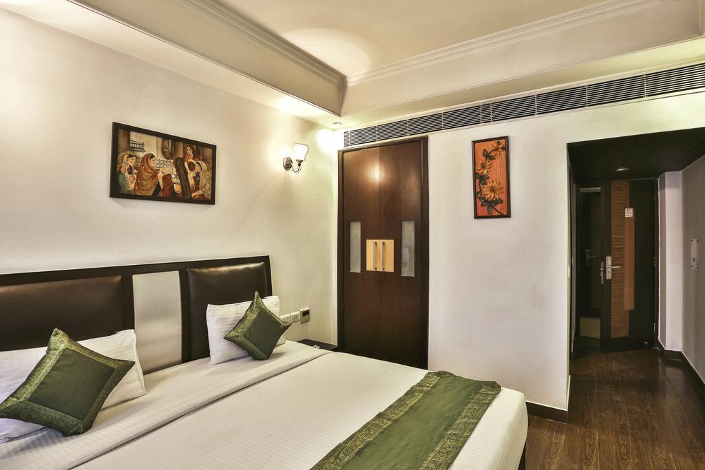 Airport Hotel Grand, New Delhi Nova Deli Exterior foto