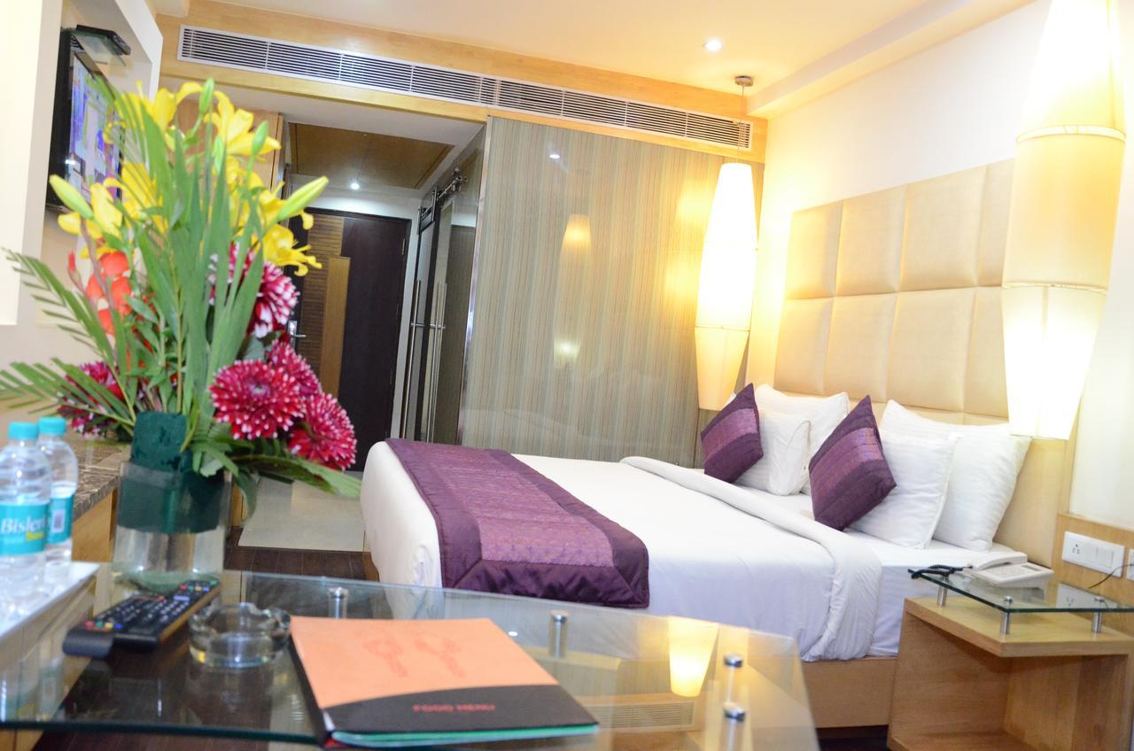 Airport Hotel Grand, New Delhi Nova Deli Exterior foto