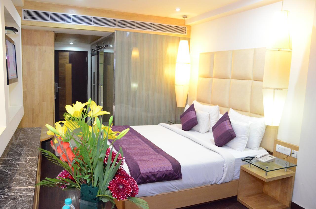 Airport Hotel Grand, New Delhi Nova Deli Exterior foto