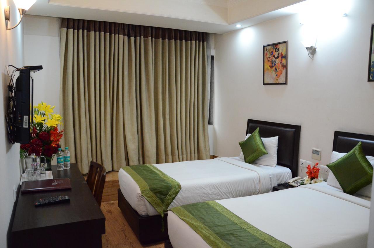 Airport Hotel Grand, New Delhi Nova Deli Exterior foto