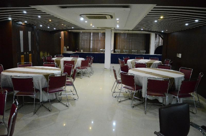 Airport Hotel Grand, New Delhi Nova Deli Exterior foto