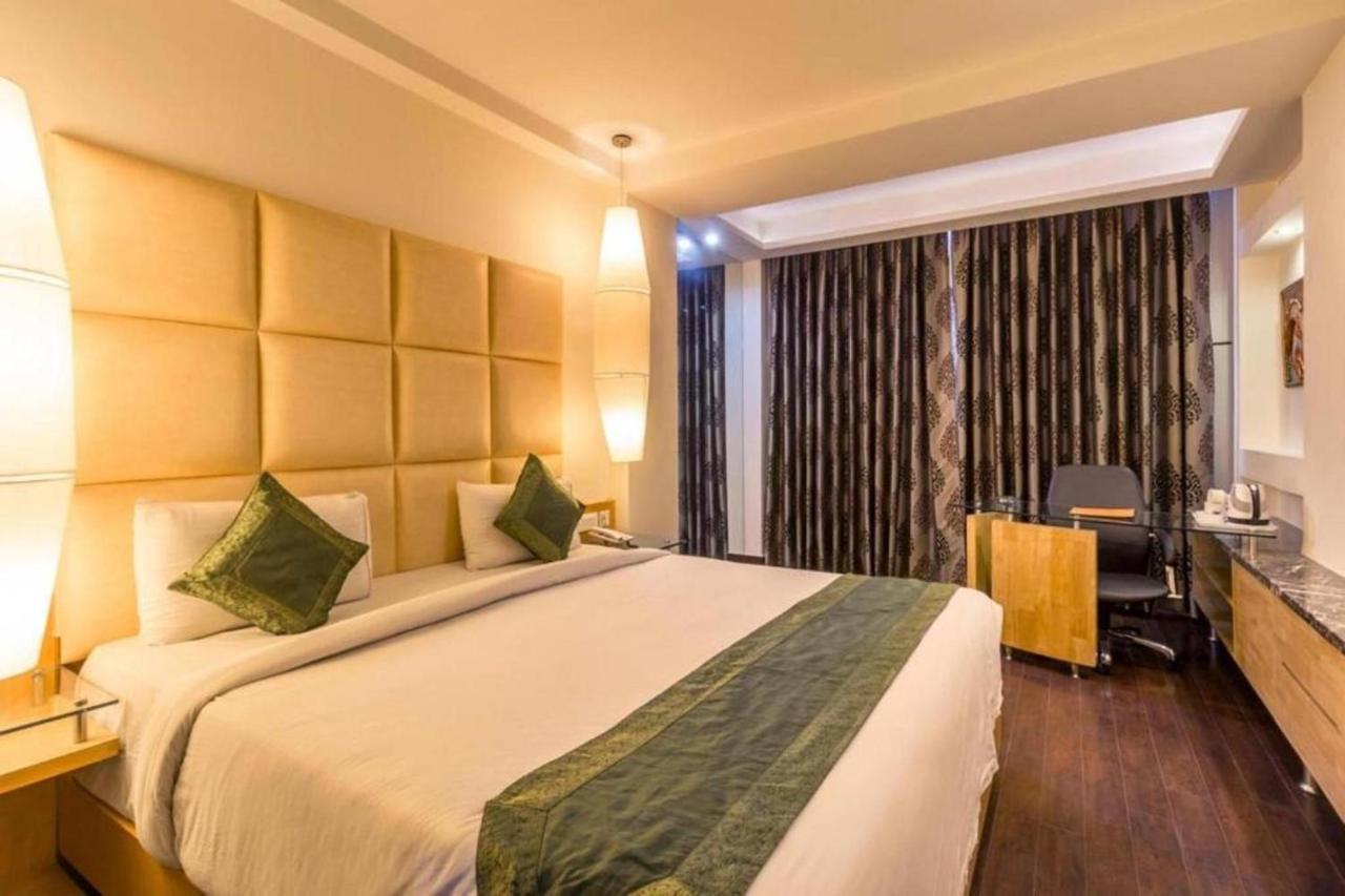 Airport Hotel Grand, New Delhi Nova Deli Exterior foto