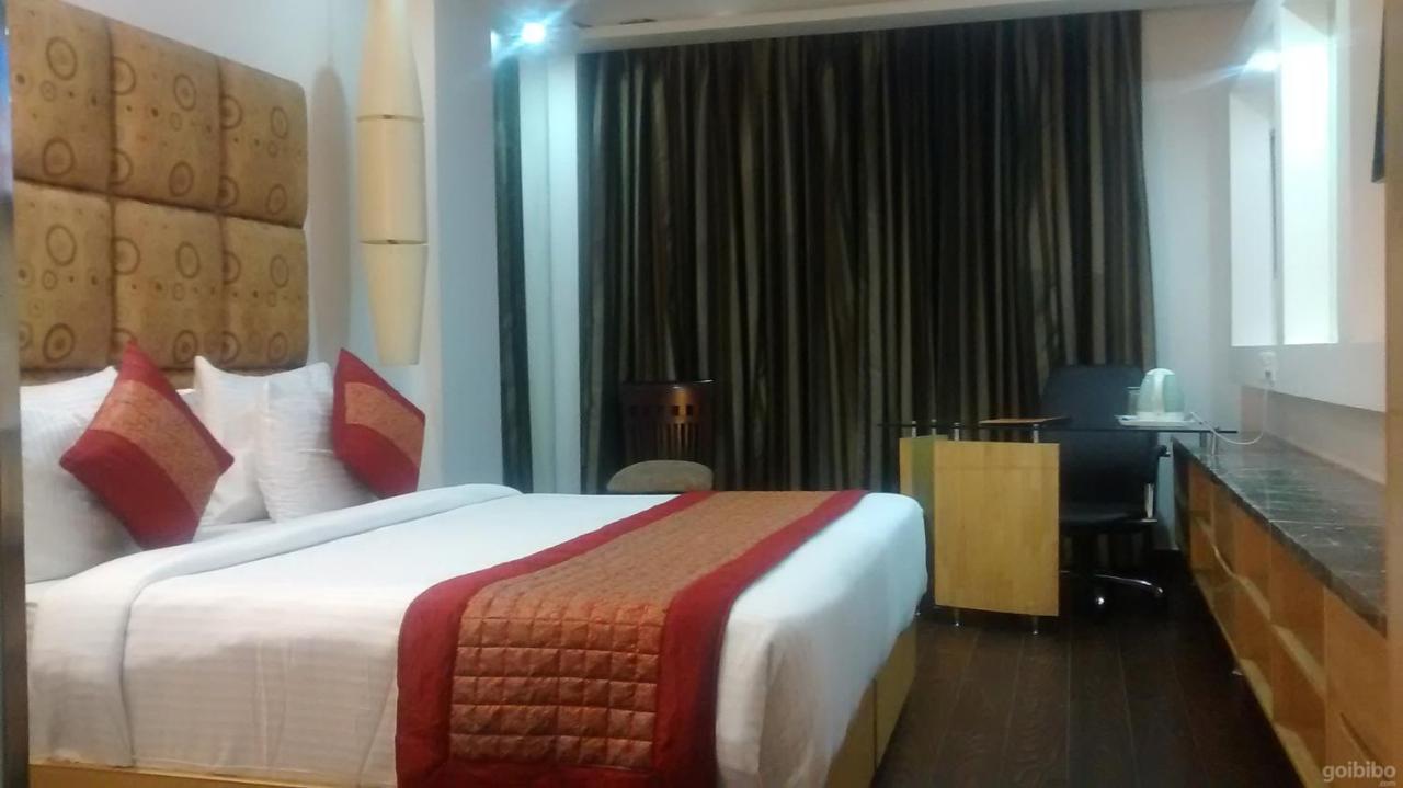 Airport Hotel Grand, New Delhi Nova Deli Exterior foto